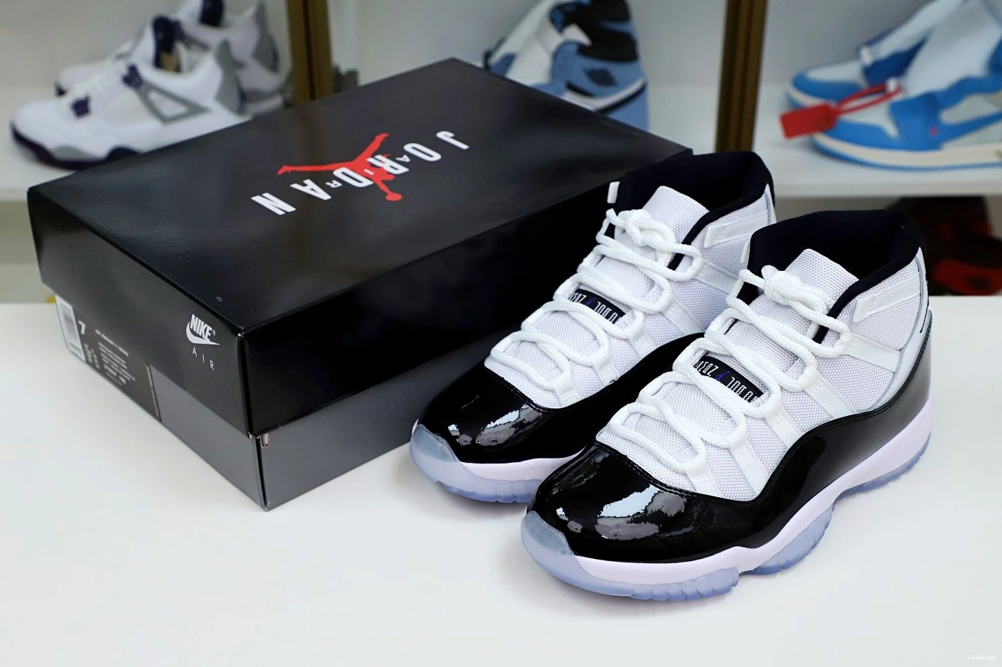 RETRO JORDAN 2018 11 AIR 'CONCORD' 0110